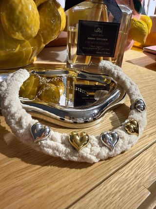 Colar Croché com Corações Dourados e Prateados