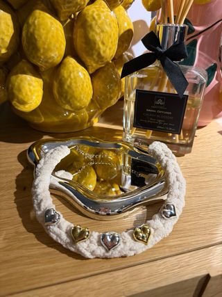 Colar Croché com Corações Dourados e Prateados