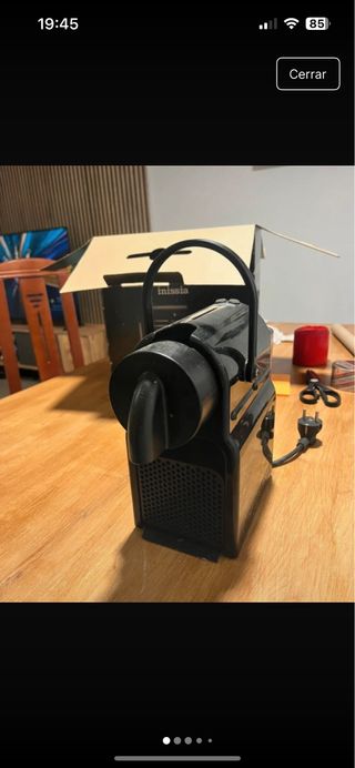 Cafetera Nespresso Negra