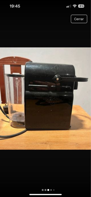 Cafetera Nespresso Negra