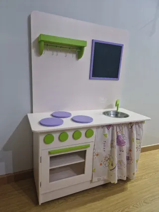 Cocinita niña artesana, poco uso