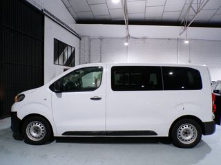 Toyota Proace 2.0Diesel 145cv 9 plazas 2023
