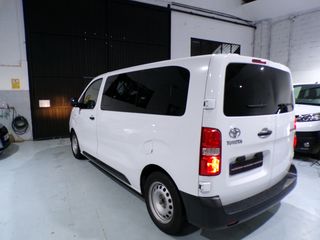Toyota Proace 2.0Diesel 145cv 9 plazas 2023
