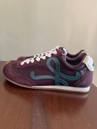 Sneakers loewe talla 41 en color granate