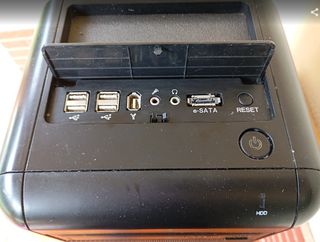 Torre ordenador vacía de componentes, tamaño E-ATX