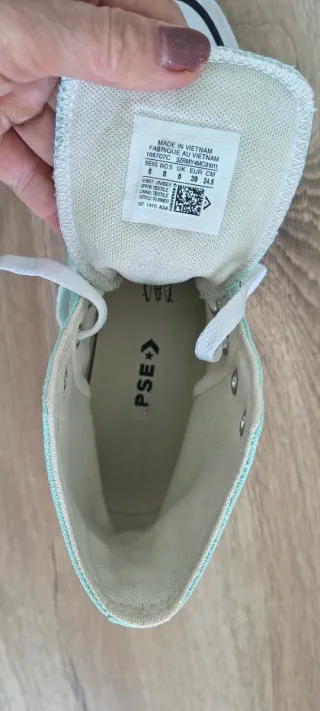 Converse talla 39 color verde menta turquesa.