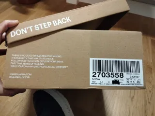 Botín Ulanka ante negro