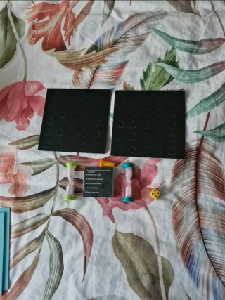 Juego de mesa INICIALES by PARTY&CO