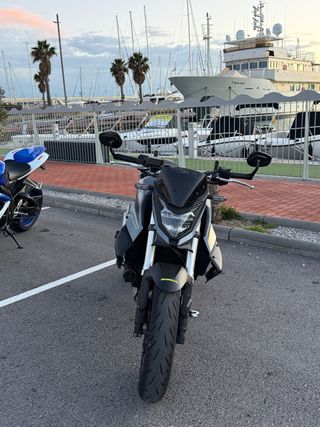 Honda Hornet 750 A2