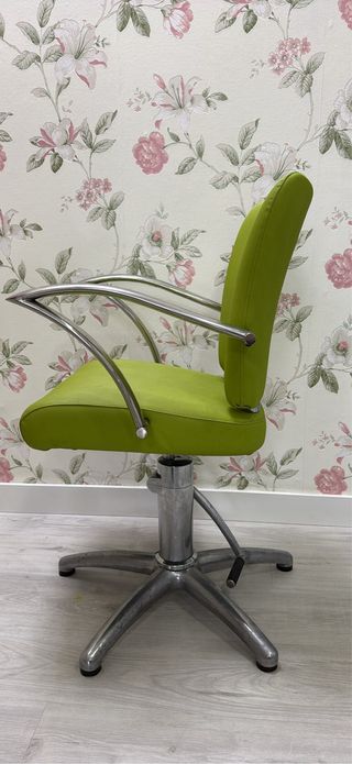 4 Sillones Peluquería Verdes