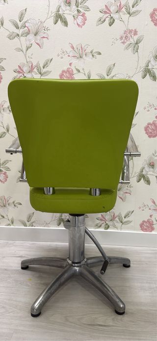 4 Sillones Peluquería Verdes