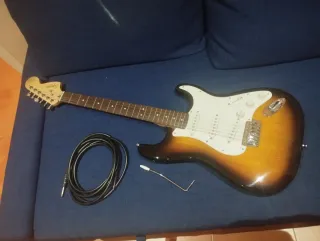 Guitarra Eléctrica Squier by Fender