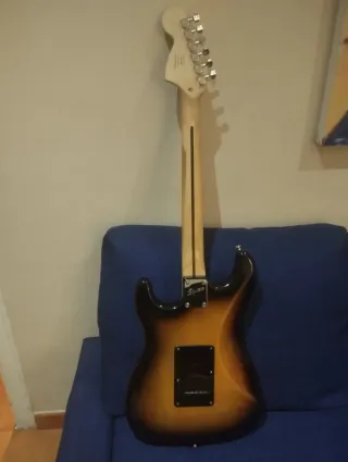 Guitarra Eléctrica Squier by Fender