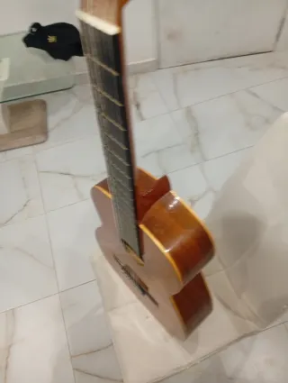 Guitarra Clásica Madera Barnizada