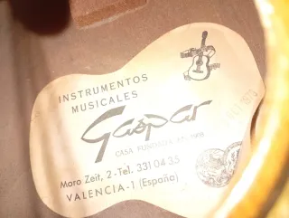 Guitarra Clásica Madera Barnizada