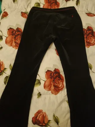 Pantaloni in velluto nero