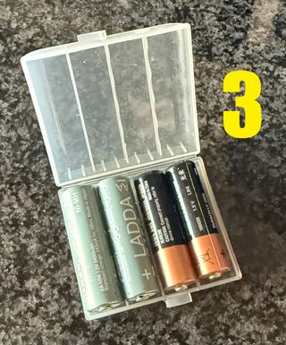 4 Caixas Plásticas Organização Pilhas AA e AAA