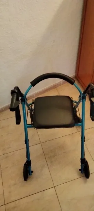 Andador personas mayores