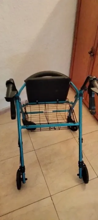 Andador personas mayores