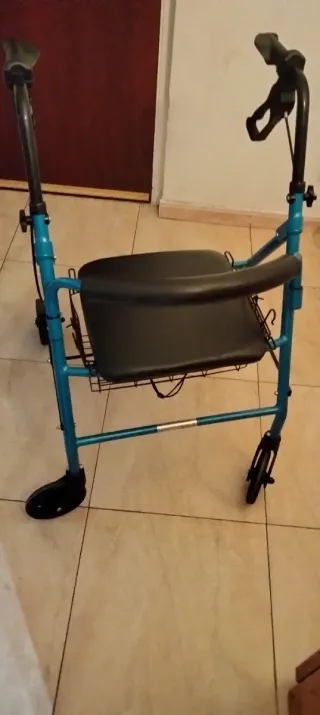 Andador personas mayores