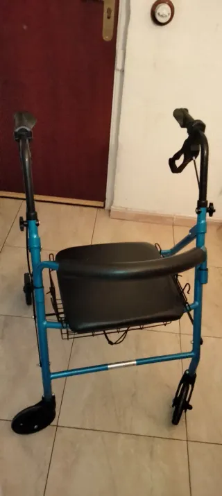 Andador personas mayores