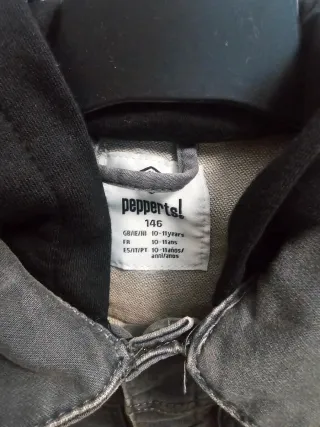 Chaqueta vaquera con capucha