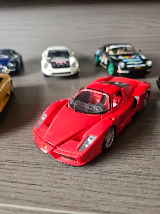 Ferrari Enzo 1:24