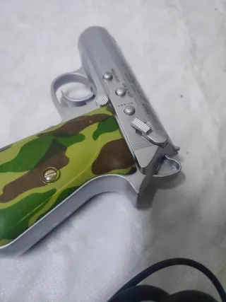 Pistola Panther 70 para consola