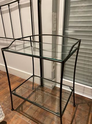 Cabecero de metal negro