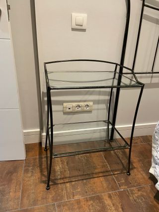 Cabecero de metal negro