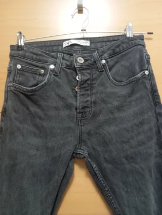 Vaqueros Zara pitillo negros Talla 38