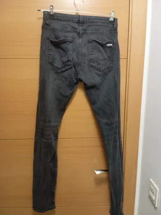 Vaqueros Zara pitillo negros Talla 38