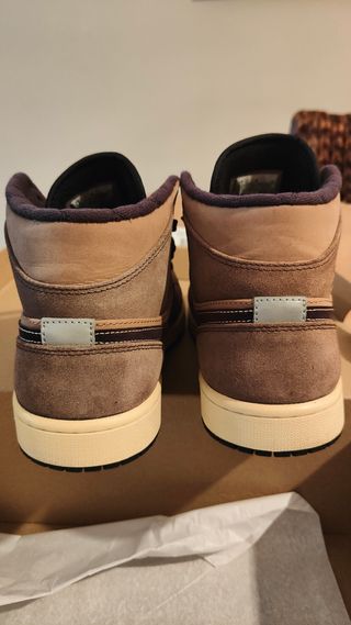 Jordan 1 Mid Dark Brown Beige