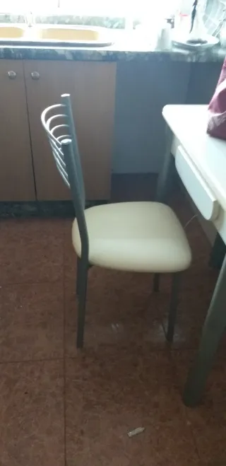 Mesa libro cocina 0.80x0.80 + 2 sillas