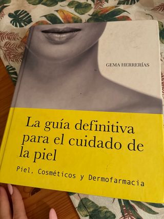 Libro Dermofarmacia Gema Herrerías