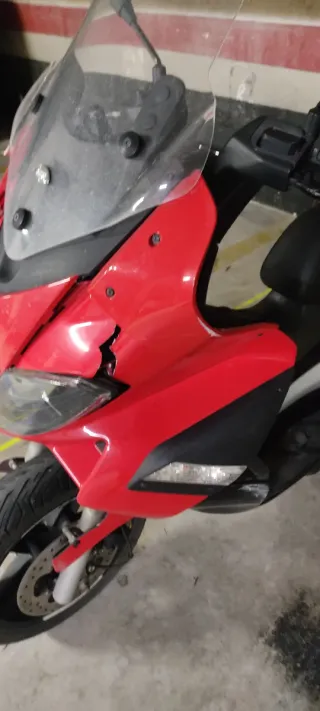 Moto Scooter Nexus 250 Roja