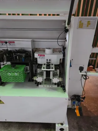 Canteadora Sacchi Maquinaria para la Madera