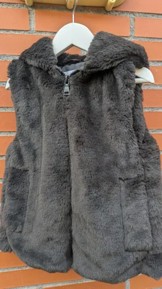 Chaleco pelo Zara 6 años