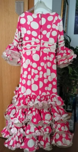 Vestido flamenca rosa chicle y lunares bla