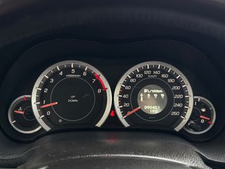 Honda Accord 2.0iVTEC 156 6 velocidades EXECUTIVE