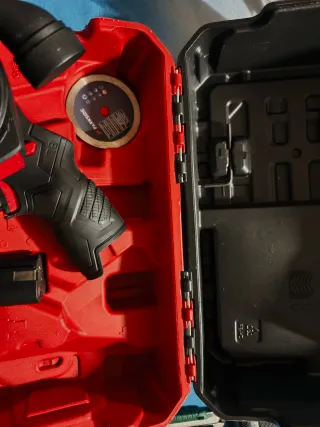 Smerigliatrice Performance 12v in Garanzia