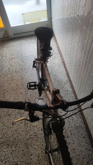 bicicleta de montaña de 26 con cambio shimano