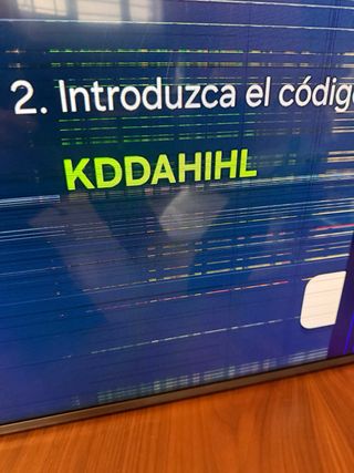 Samsung 65” Q70D TV con pantalla rota