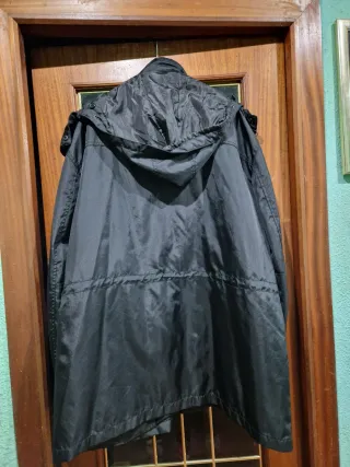 Abrigo chubasquero hombre talla 64 negro
