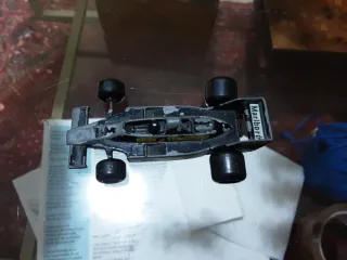 Fórmula 1 Matchbox  corgy pilen