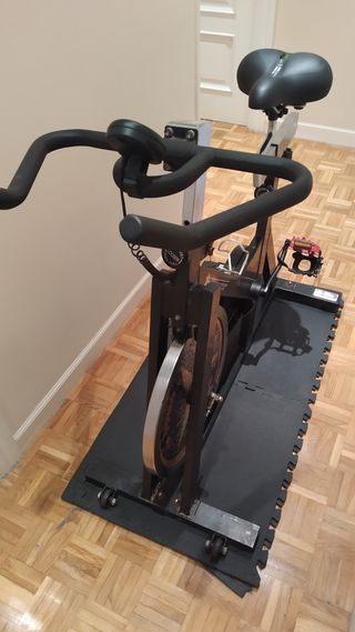 Bicicleta estática + 2 sillines