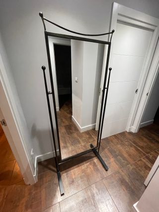 Espejo de pie forja negro