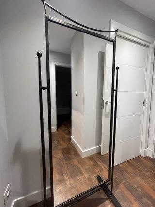 Espejo de pie forja negro