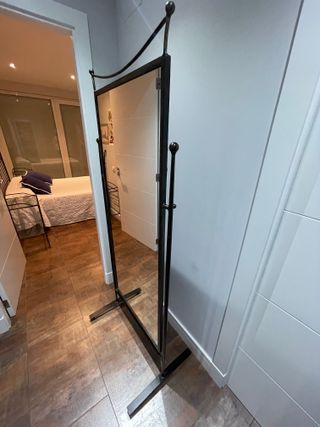 Espejo de pie forja negro