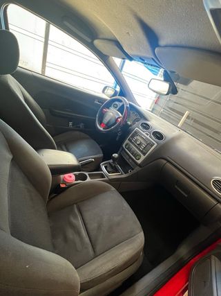 Ford Focus 2007 290.000klm pegatina 🟡